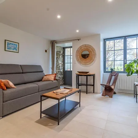 Entre Loire Et Layon, Terrasse, Jardin, Parking, Proche D'angers, Ideal Pour Couples - Fr-1-622-71 Nyaraló *