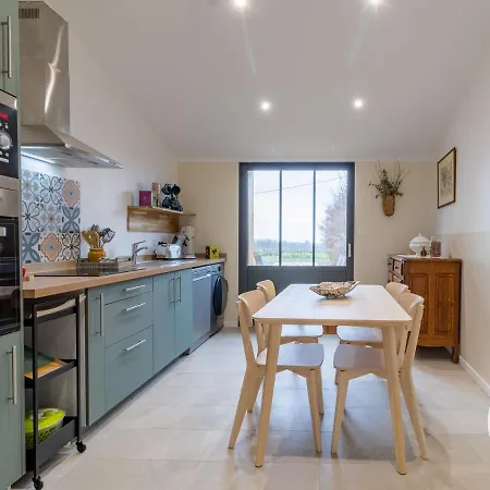 Entre Loire Et Layon, Terrasse, Jardin, Parking, Proche D'angers, Ideal Pour Couples - Fr-1-622-71 Nyaraló *