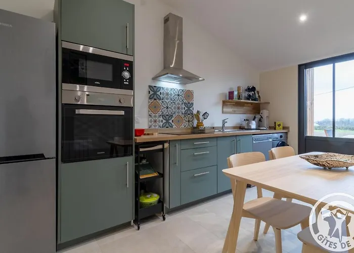 Entre Loire Et Layon, Terrasse, Jardin, Parking, Proche D'angers, Idéal Pour Couples - Fr-1-622-71 Rochefort-sur-Loire