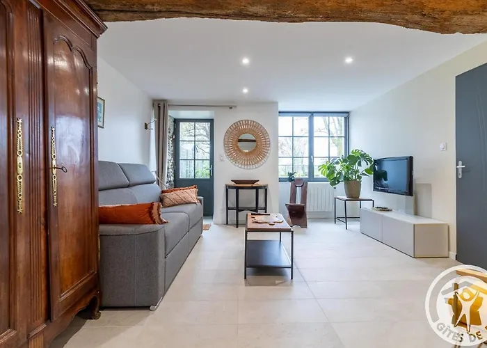 Entre Loire Et Layon, Terrasse, Jardin, Parking, Proche D'angers, Idéal Pour Couples - Fr-1-622-71 Rochefort-sur-Loire