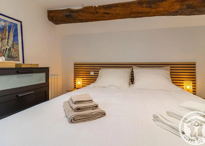 Entre Loire Et Layon, Terrasse, Jardin, Parking, Proche D'angers, Idéal Pour Couples - Fr-1-622-71 *